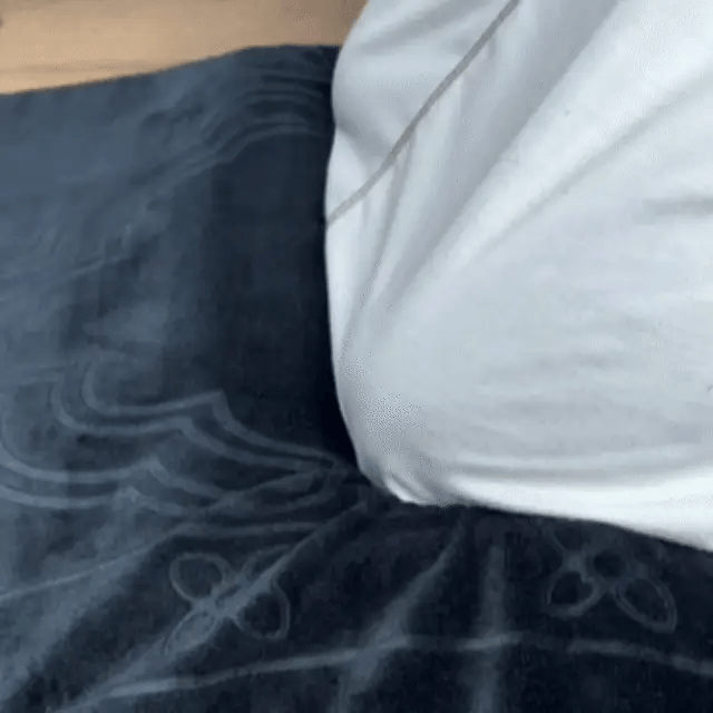 Sajda® سجادة الصلاة الطبية + 🎁هدية مجانية مساج دروة الجمل!